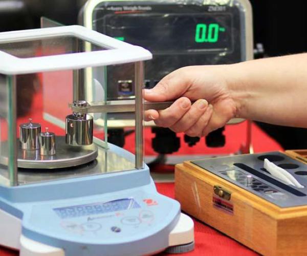 MANUTENÇÃO PREVENTIVA DE BALANÇAS MANUTENÇÃO PREVENTIVA DE BALANÇAS